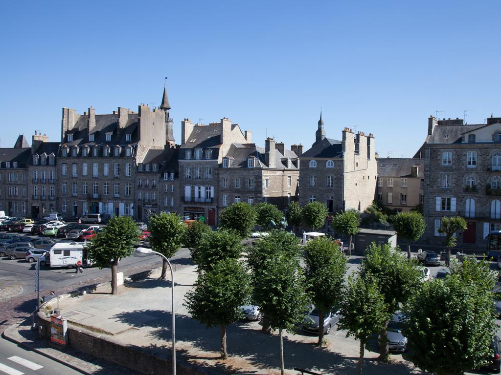 Le Médiéval - Hôtel Le Challonge Dinan Exterior foto